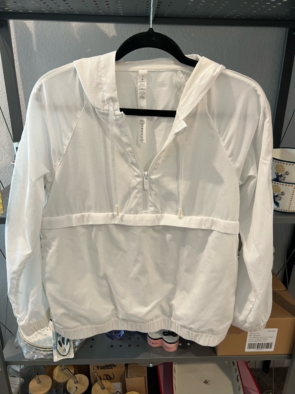 Lululemon Pack Light 1/2 Zip Pullover
White, Sz 6 - Picture 6 of 8